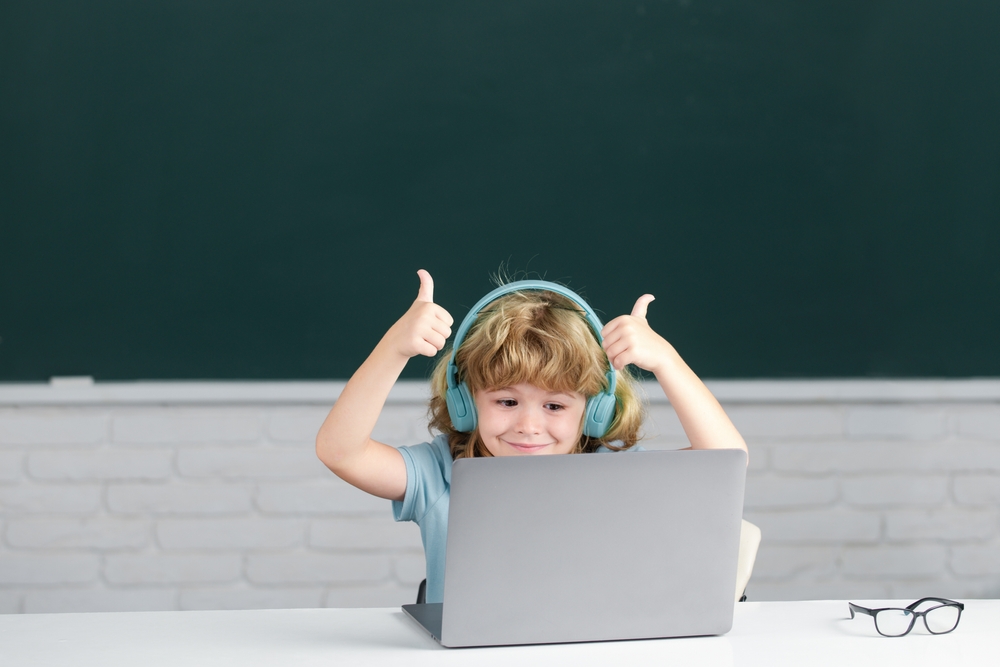 Die Umfrage: Wie kommen Familien mit digitalem Lernen zurecht?